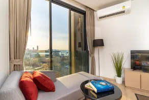Deluxe Central Pattaya 1BR with Seaview - Image 4