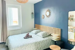 Comfortable house with terrace & table football - Image 3