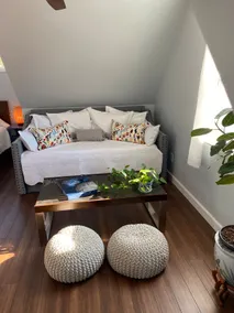 Pvt Apartment Centrally Located - Image 4