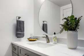 Bright Suite West-Central - Family & WFH Friendly! - Image 4