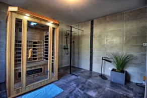 VIP relaxation room - Image 3
