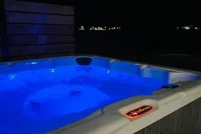 Beachfront Luxury Home with Pool & Hot Tub 99 - Image 5