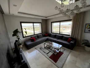 N01. Modern apartment with swimming pool - Image 2