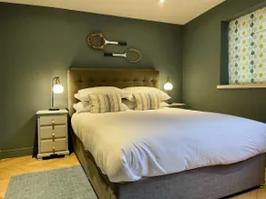 Central Bakewell Quiet Luxury - Image 3