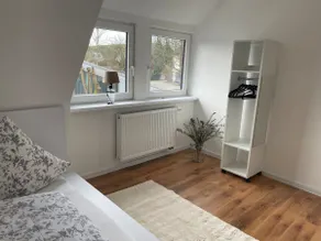 Modern apartment with balcony & streaming in Siegen - Image 2