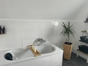 Modern apartment with balcony & streaming in Siegen - Image 5