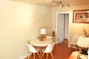 Cozy Condo In Prime Location next to the marina - Image 3