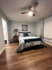 2BR 2BA Downtown Lake Townhouse - Image 4