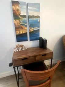 2BR 2BA Downtown Lake Townhouse - Image 3