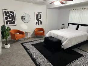 4 bedroom home - Image 2