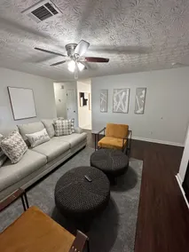 4 bedroom home - Image 3