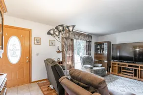 Blissful Retreat w/A trail behind, 2 bathroom & AC - Image 3