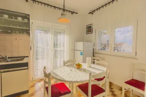 Spacious Apartment near Split: 3 bedrooms & balconies + Parking - Image 5