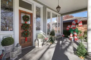 Denton Street Holiday House - Image 2