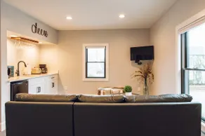 Haven Getaway - Private guest suite - Image 4