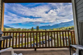 King Suite with Mountain Views - Image 2