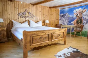 House with gym and sauna for 3-12 people - Image 3