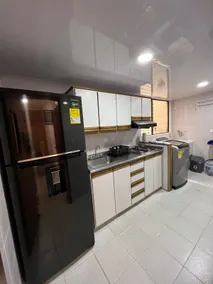 Spacious and exclusive apartment - Image 5
