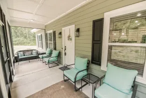 Gated 5 acres with fitness, 5 tvs, king bed - Image 4