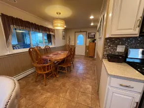 Two Sisters Country Home - Image 5