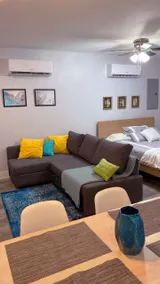 Cozy house near Design District - Image 3