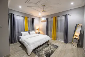 Modern Lux Apt | Fast WiFi | 24/7 Power | Pool - Image 2