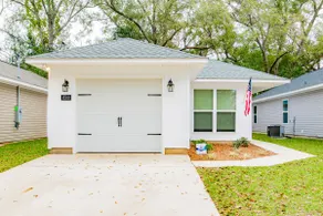 Brand New Glamorous 3BR House - Image 3