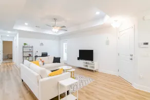 Brand New Glamorous 3BR House - Image 4
