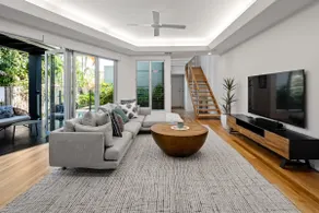 Modern airy duplex steps to River heated pool - Image 2
