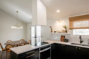 Stone Ridge Modern Mountain House - Image 4