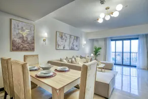 Elegant duplex with pool frontAUC - Image 5