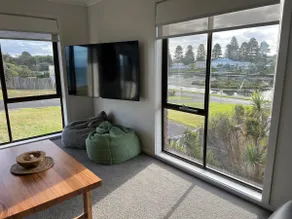 Beach and Riverfront views Port Fairy - Image 5