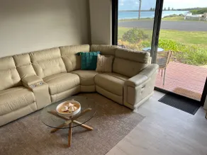 Beach and Riverfront views Port Fairy - Image 2