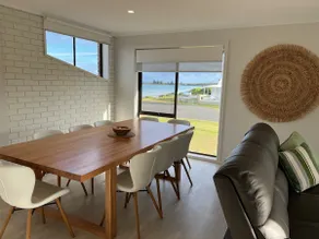 Beach and Riverfront views Port Fairy - Image 3