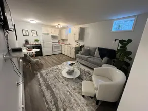 Cozy home away from home - Image 2
