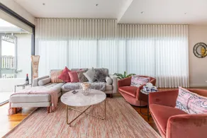 Escape to a Tree Top Retreat in Vibrant Elwood! - Image 4