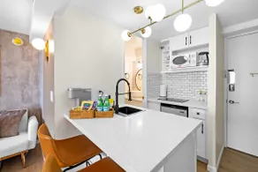 18th flr Waikiki Chic-Aesthetic Studio - Image 3