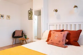 Modern Terraced House - Image 2
