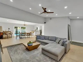 Private Oasis with Heated Pool close to the Beach - Image 4