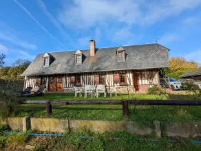 Farmhouse with garden and river - Image 2