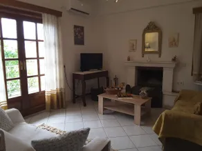 Traditional family house - Image 2