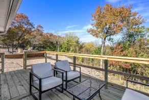 The Southern Sapphire - A Cozy Lake View Getaway - Image 4
