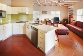 3 Bedroom Bungalow - Image 5