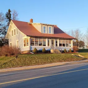 Charming century old Farmhouse - Image 2