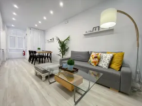 Gran Plaza Castilla - 4-bedroom, 2 bathroom - Image 2