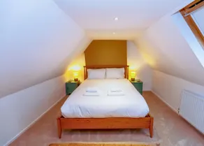 A Hidden Gem in the Heart of Wells, Somerset - Image 5