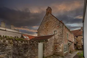 A Hidden Gem in the Heart of Wells, Somerset - Image 3