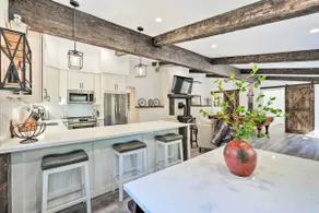 Lovely brand new 2 bed w/pool table fireplace - Image 3