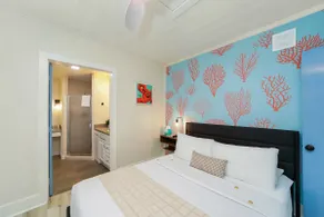 At Mine | Lovely Suite steps from Duval Street - Image 2