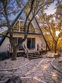 A-frame near Canyon Lake with Hill Country Views - Image 2